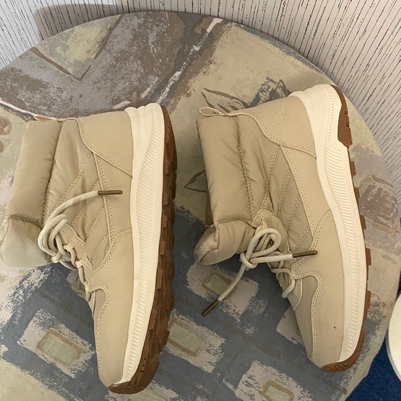 Women Winter Eddie Bauer Beige Winter Boots Size,9M Comfortable Soft - Picture 6 of 10